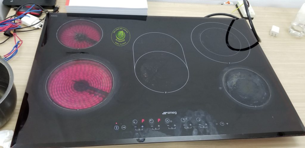 Sửa bếp Smeg điện từ hồng ngoại hỗn hợp