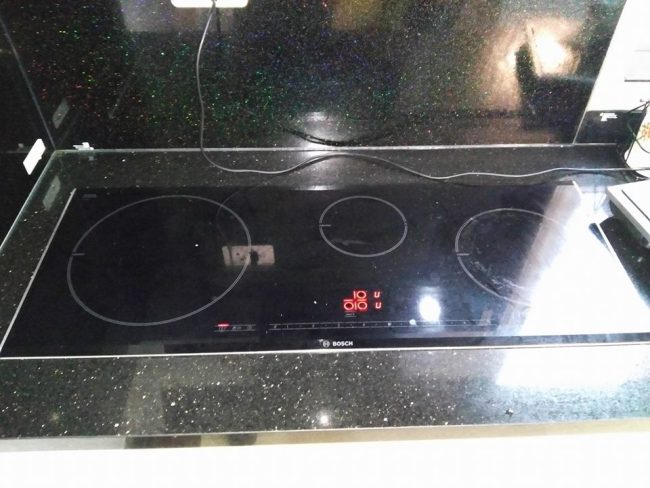Sửa bếp từ Bosch lỗi U