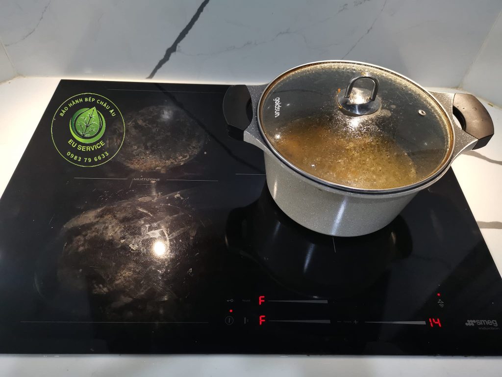 Sửa bếp từ Smeg lỗi F - không nhận nồi