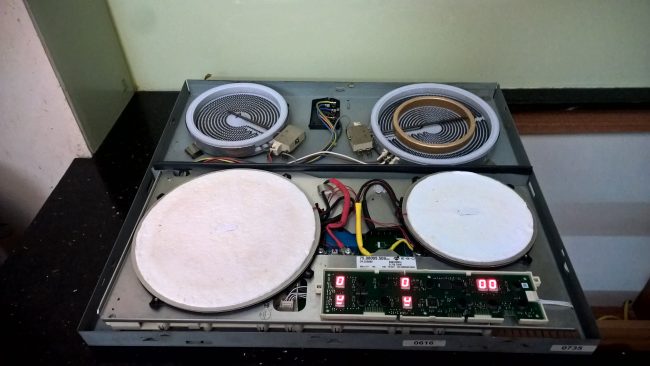 sửa bếp từ baumatic lỗi hiển thị