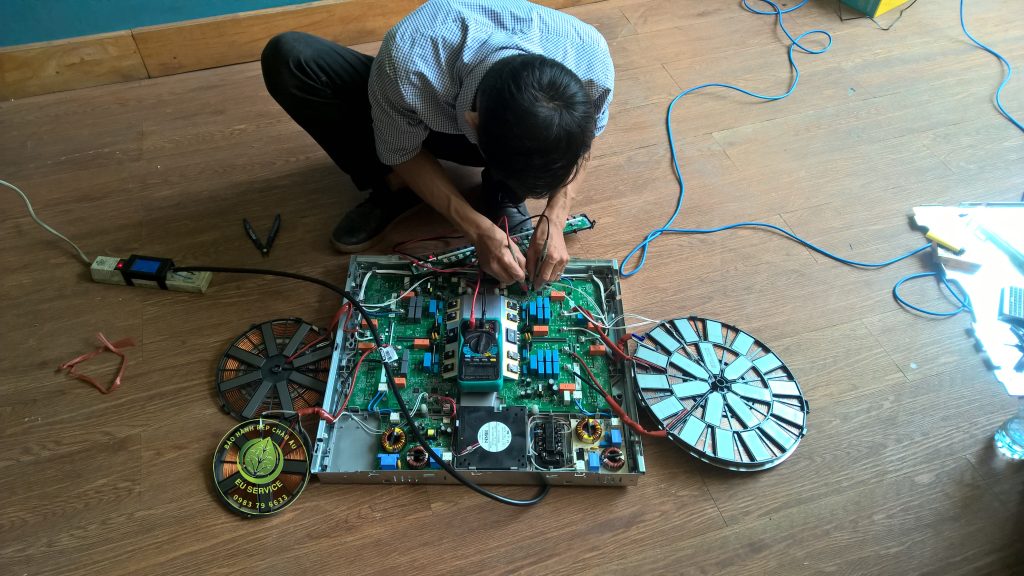 Sửa bếp từ bosch puj631bb2e tại nhà khách hàng