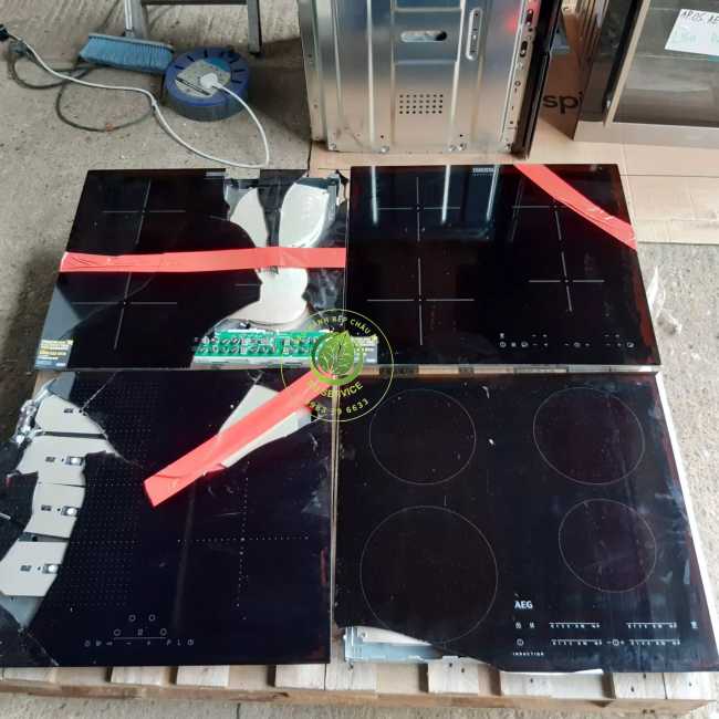 Thay kính bếp từ AEG chính hãng