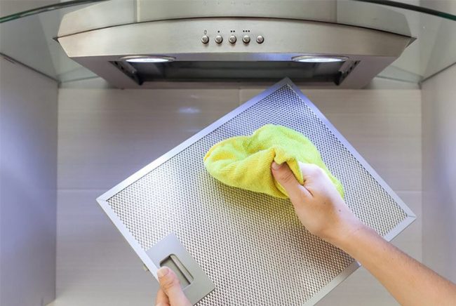 cach-ve-sinh-may-hut-mui-napoliz