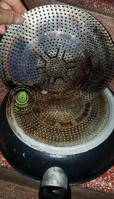 đáy nồi chảo không phù hợp cho bếp từ