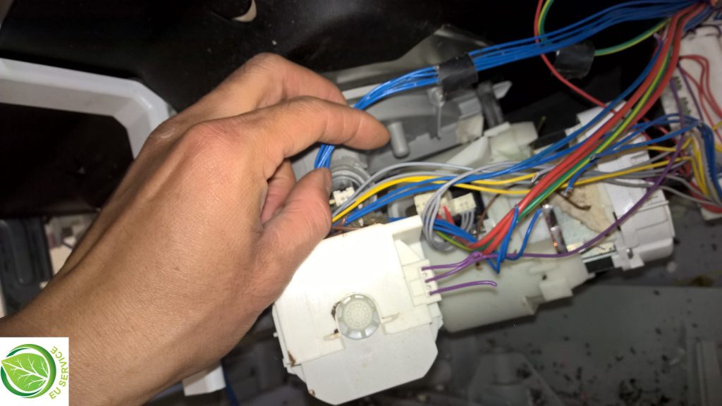 Sửa máy rửa bát siemens lỗi E24 - bơm xả