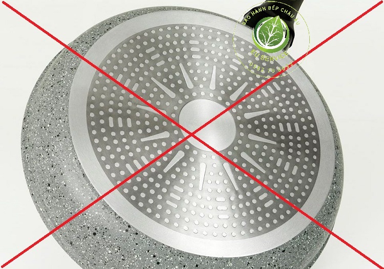 nồi chảo và dụng cụ nấu ăn không phù hợp cho bếp từ aeg