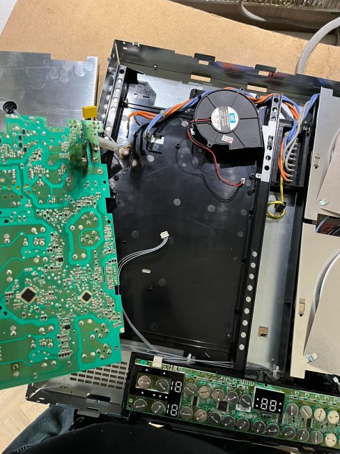 sửa-bếp-từ-electrolux-e8