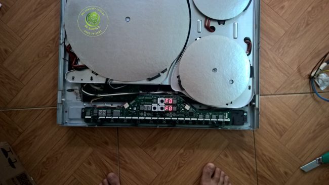 sửa bếp từ siemens lỗi giao tiếp F0