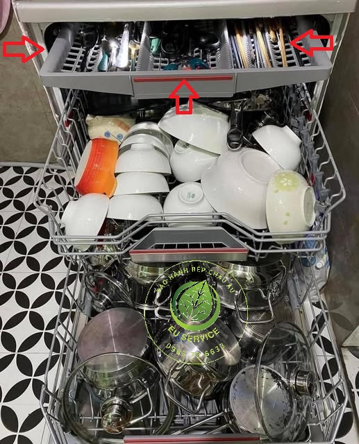 sửa máy rửa bát bosch không khô đũa