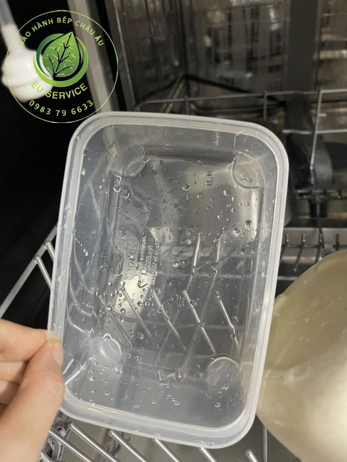 sửa máy rửa bát không khô đồ nhựa