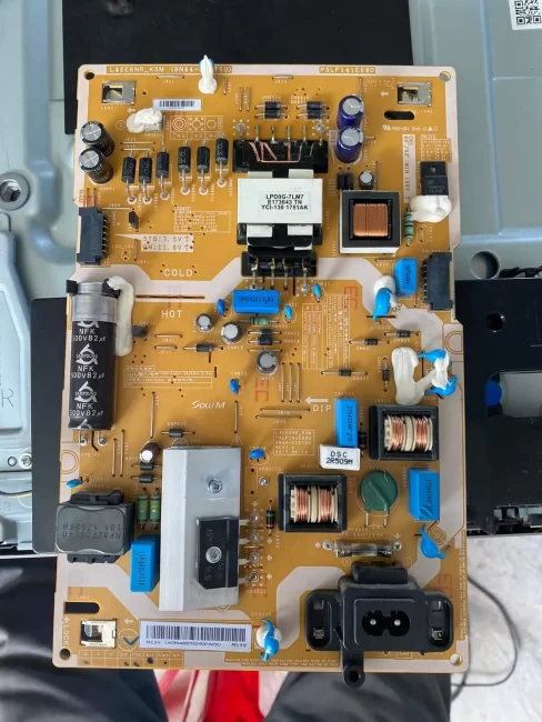 Sửa tivi sharp lỗi bo mạch nguồnSửa tivi sharp lỗi bo mạch nguồn