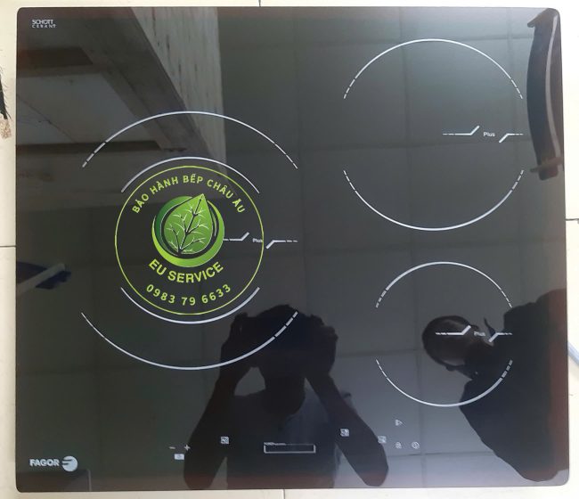 thay kính bếp từ Fagor chính hãng