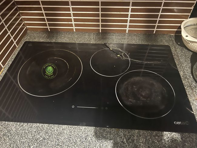 thay mặt kính bếp từ cata chính hãng giá rẻ