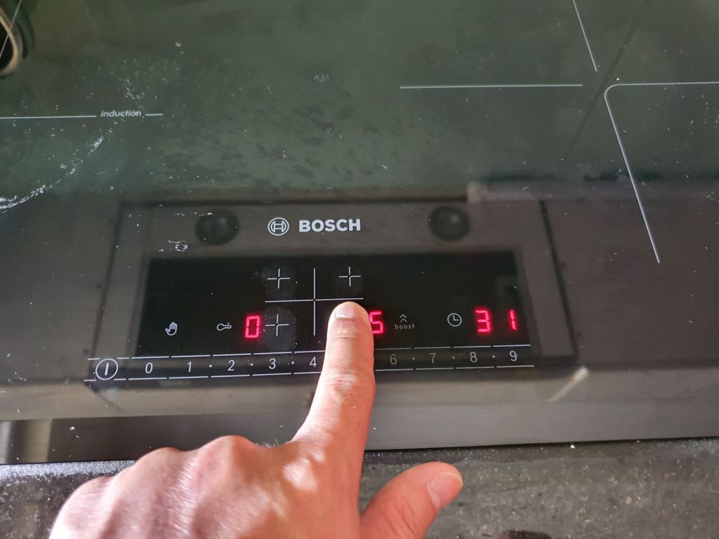 Sửa bếp từ Bosch lỗi E0531