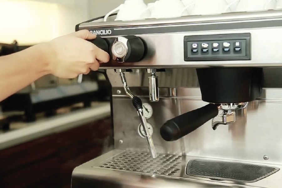 Quy trình sửa chữa máy pha cafe chuyên nghiệp tại Bảo Hành EU