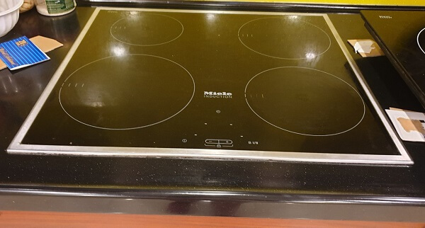 sửa chữa bếp từ Miele uy tín