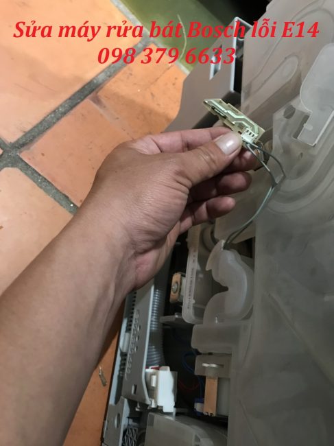 sua-may-rua-bat-bosch-loi-e3000