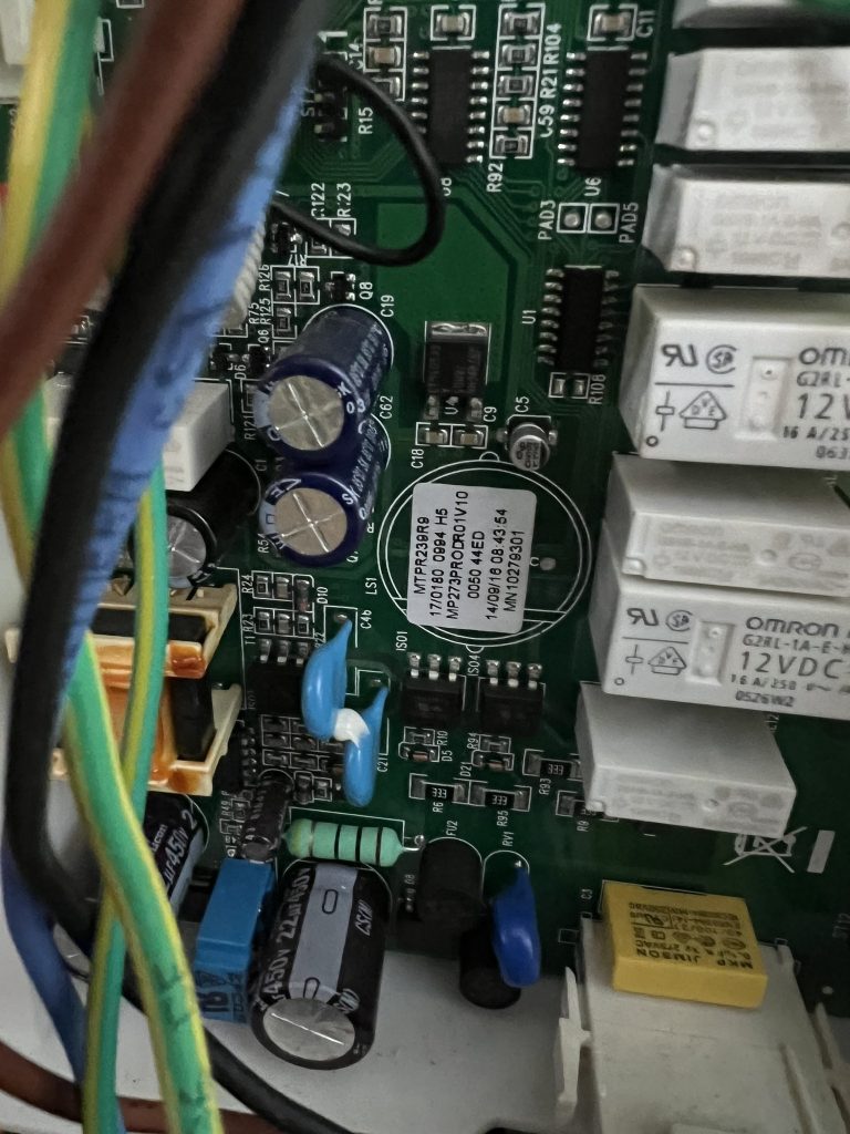 Sửa bo mạch cầu là Miele lỗi không nguồn