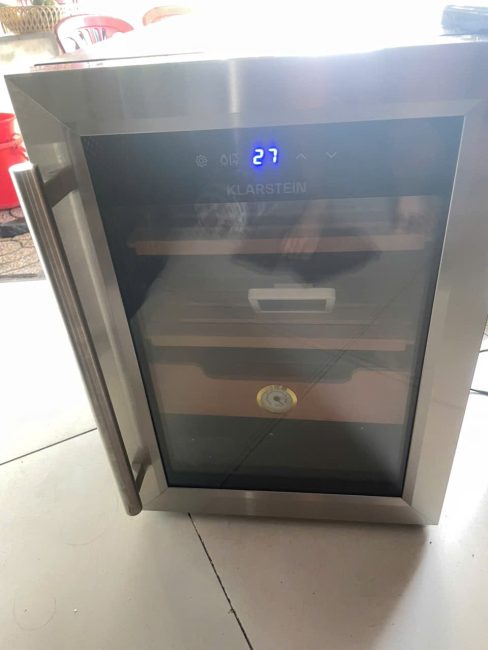 Sửa tủ xì gà klastein lỗi không đúng độ ẩm