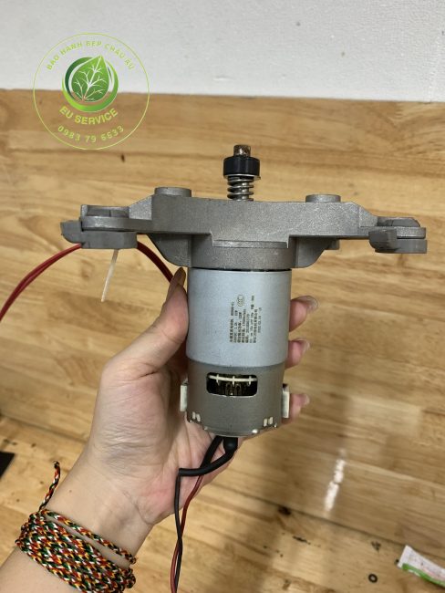 Dịch vụ sửa chữa máy làm sữa hạt heimchef lỗi động cơ không hoạt động