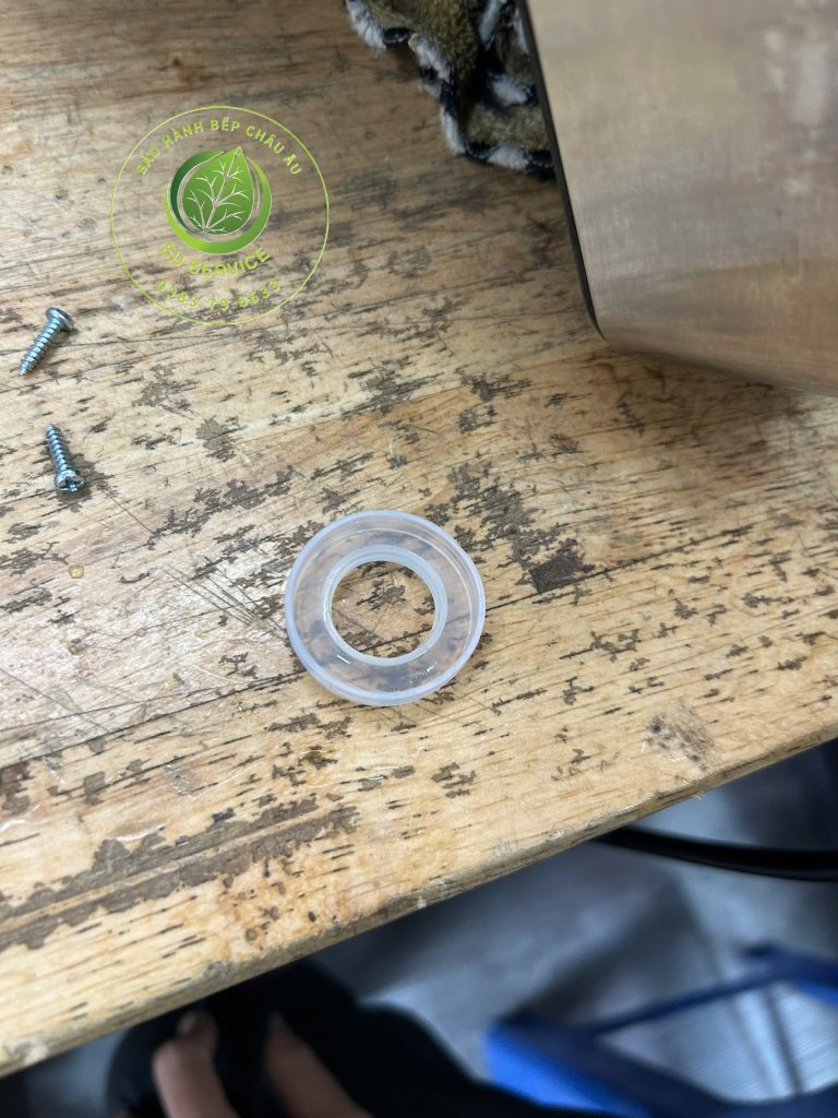 Thay gioăng bình thủy điện caso